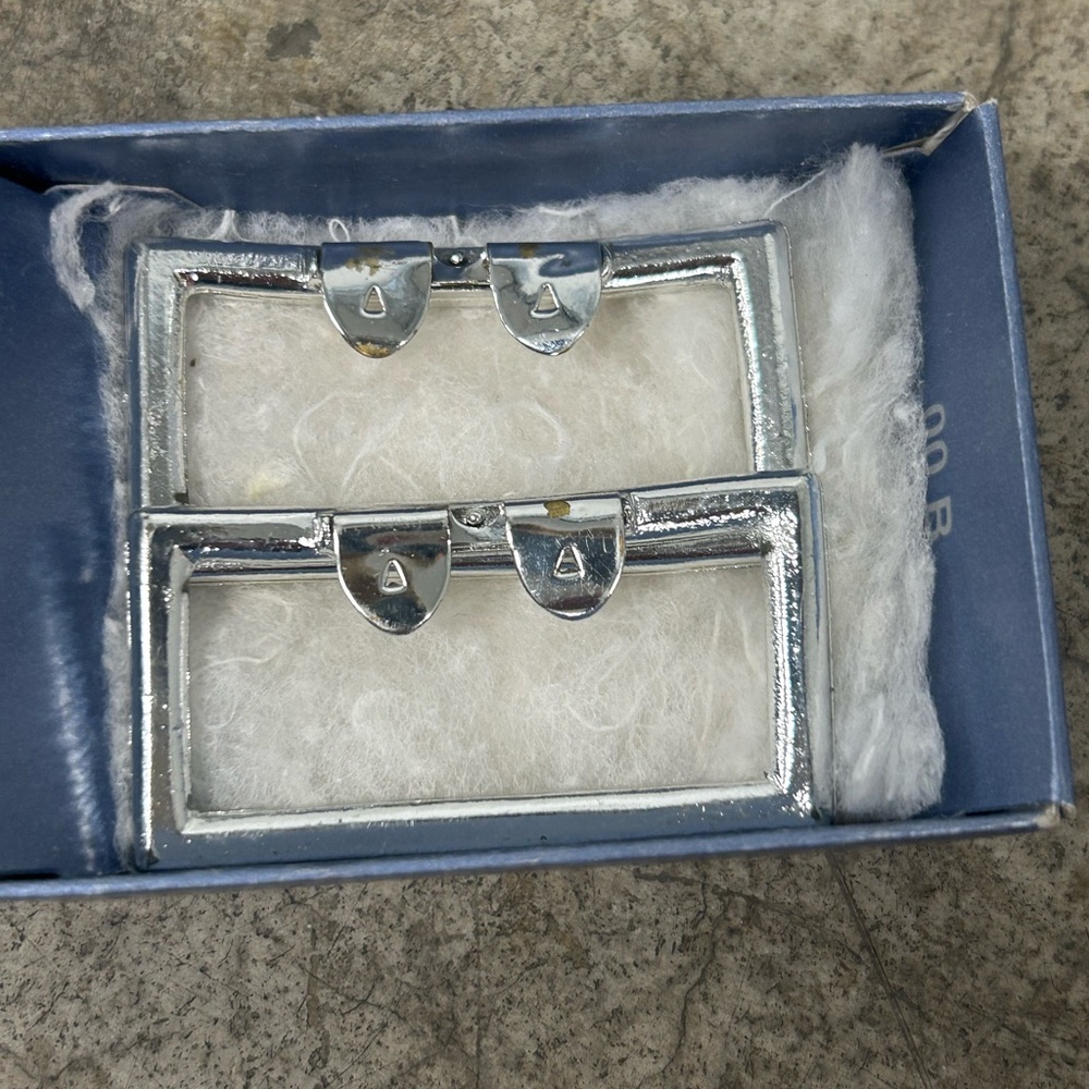 Sparkling Rectangular Rhinestone Shoe‎ Clips - Picture 2 of 3